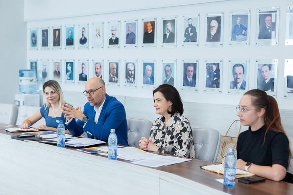 source: https://www.facebook.com/FICRomania/posts/pfbid026FDmT4XSU4b8SSeGQyLfkwgD6LWzdqkqu1zhqB9gkBG2tLeDKNuLvxm3fFbqGjcZl
