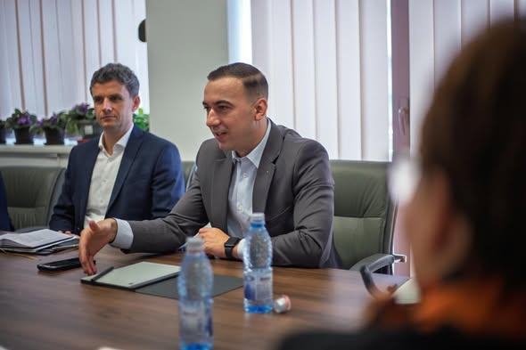 source: https://www.facebook.com/MinisterulEnergiei/posts/pfbid02yYFcTty5d8AMGsjtcCWpCKTDS5vabD4QUW2HXWABTk6PdNG22CwaPBpNwj8D1ogsl