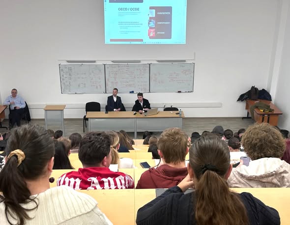 source: https://www.facebook.com/asf.romania/posts/pfbid02Fq9wd4rwXpvUUnGzpKQAr7sVe9MXZqwpPVLqU2PmydHmK782yz2tG7wg8hXmqGjxl