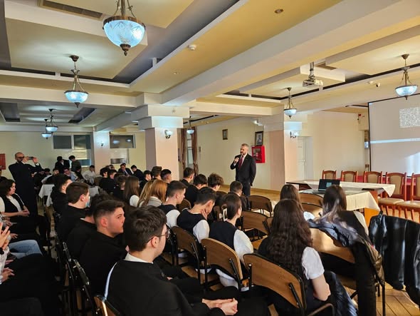 source: https://www.facebook.com/asf.romania/posts/pfbid02dLEfBSp2QxEo9xPsE8632kAuG3t86dvSxnRZc6U468j1uq9SffcESsaeRic9bPmul