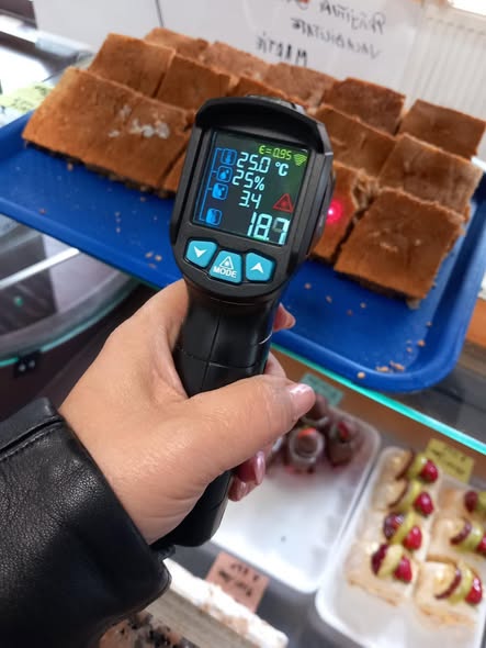 source: https://www.facebook.com/ANPC.gov/posts/pfbid0we2y9HKW7mAZzoin2gDZCSCepeuvYAfByfnR5CduLkReUxLKGvEZjozAGaYmKDqol