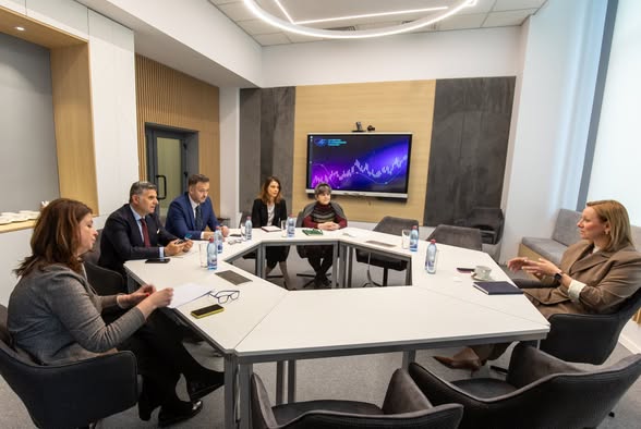 source: https://www.facebook.com/asf.romania/posts/pfbid0ipmLZvLpBSmqKvTAfei5FLH8phwy9hRVcHUjt7M4tyVi1vyzAerBo5vty7ANAPewl