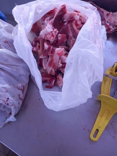 source: https://www.facebook.com/ANPC.gov/posts/pfbid02qrsiF51invVXVM1neAuBphFv7WqRUvLxezJ4Us6YLTMJ4HEijtZVbxasFBGcHJVKl